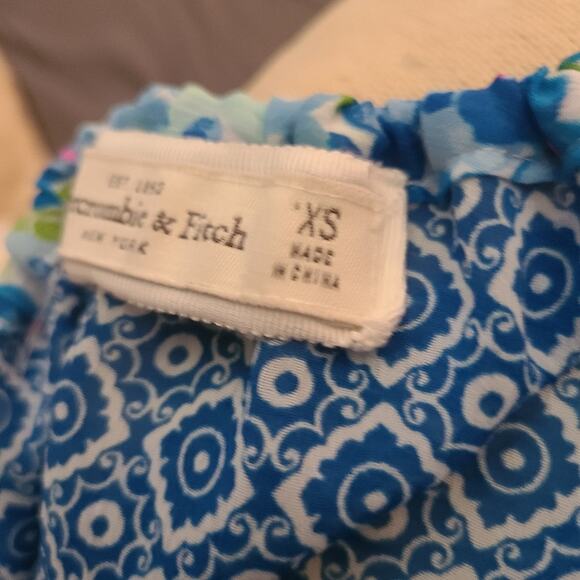 Abercombie & Fitch Women’s XS Peasant Romantic Blue Floral Blouse Top Cottage - Picture 9 of 11
